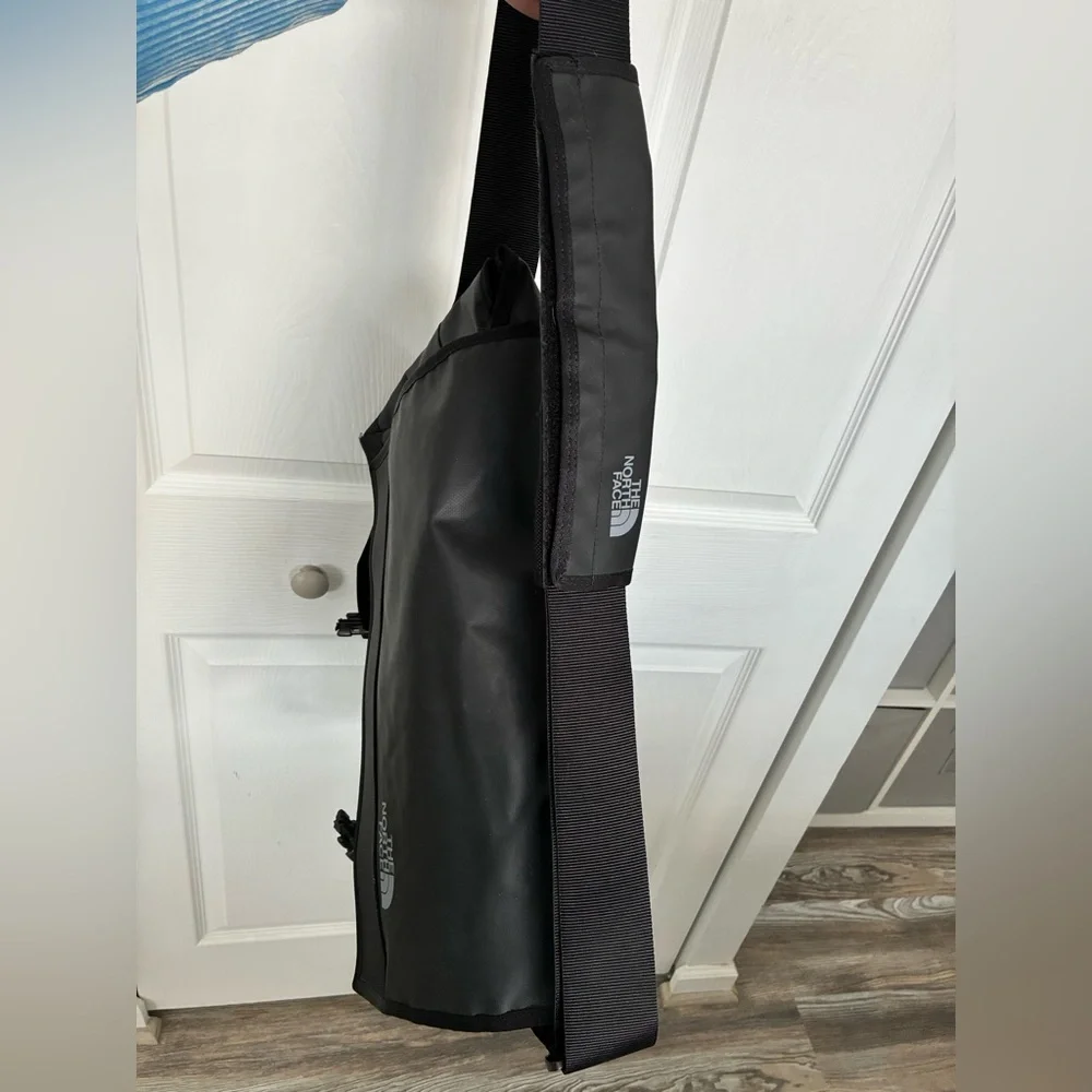 The North Face Classic Black Messenger Bag